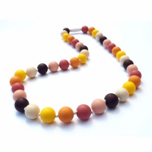 Trage- und Stillkette Mayleen, Schwarz